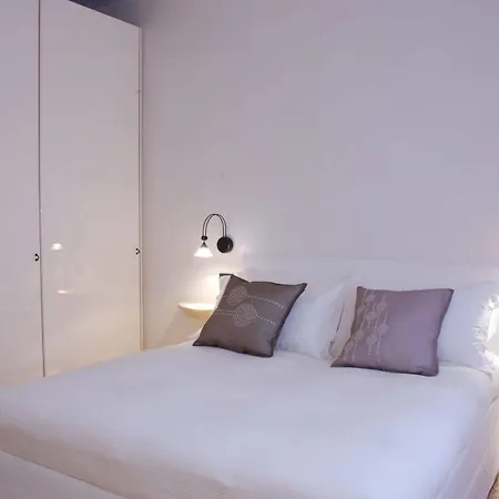Locazione Turistica Gioia Nocleg ze śniadaniem *