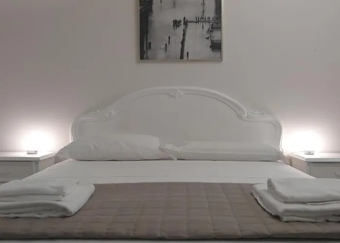 Couette-café Locazione Turistica Gioia *